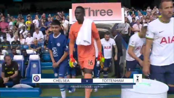 Passionate! In the 22nd Premier League, Kane s countdown goal and the coaches of both sides were at each other s throats. Tottenham drew 2-2 with the Blues.